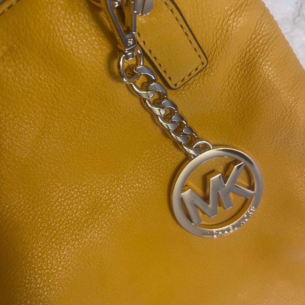 Michael Kors shoulder/crossbody bag/Convertible - Picture 8 of 8